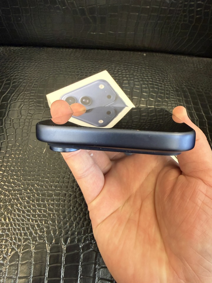 I phone 17 pro max 2T