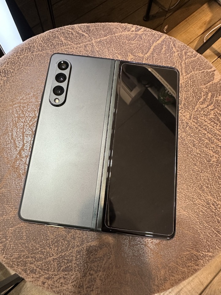 Samsung Z Fold 3 256g