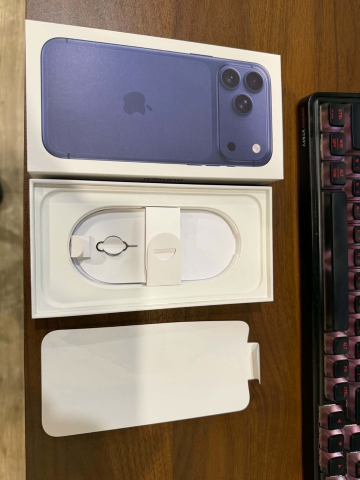 IPhone 17 pro max 256G 近全新