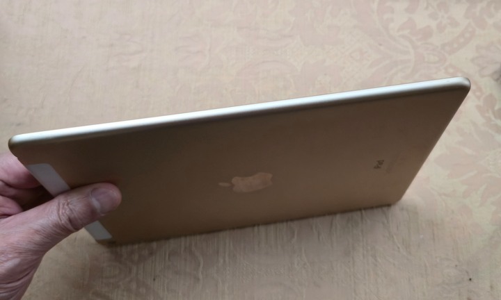 iPad Air 2 WiFi 版 16G 台灣公司貨 銀色