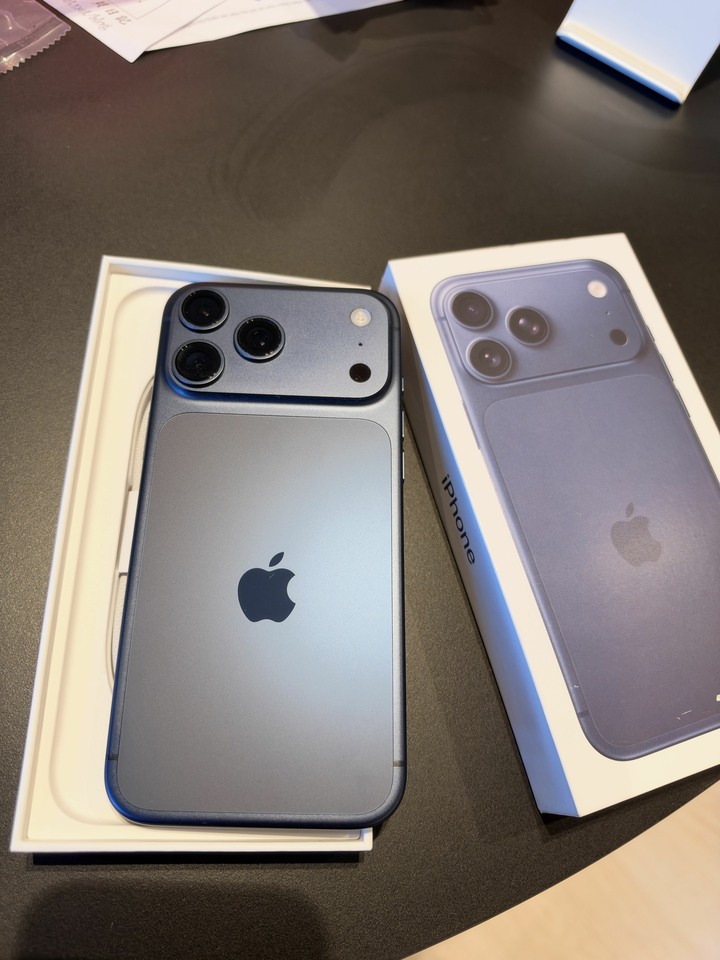 [售] 換機出售 iPhone 17 Pro Max 256GB (顏色) - 電池健康度98% / 新竹竹北可面交