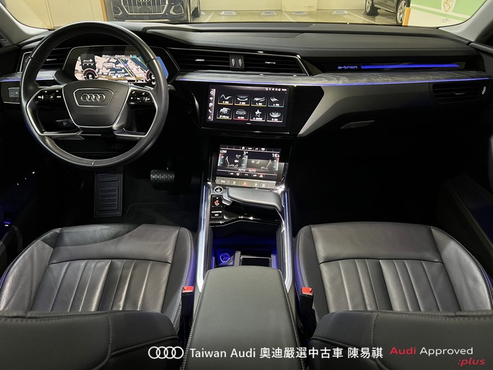 Audi新莊 嚴選優質中古車 陳易祺 /// Audi Q8 e-tron 55 quattro Advanced