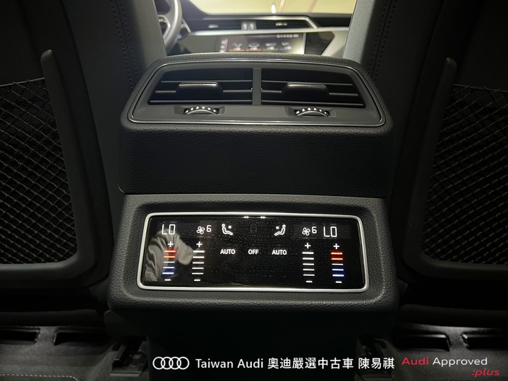 Audi新莊 嚴選優質中古車 陳易祺 /// Audi Q8 e-tron 55 quattro Advanced