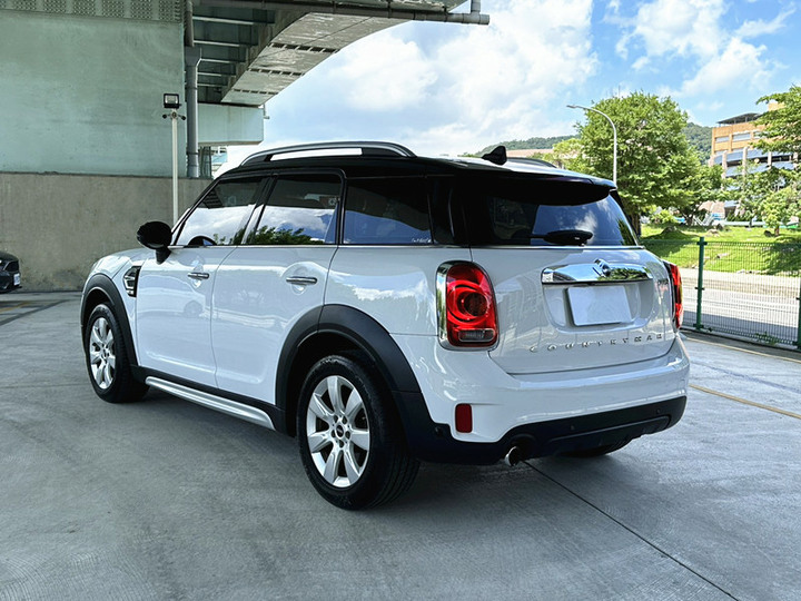 Mini Countryman 2017款 Cooper 白黑 F60