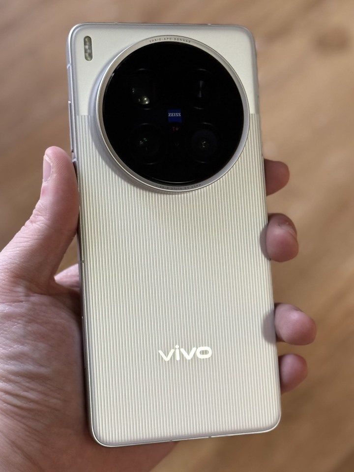 （不議價）vivo x200 ultra 16g 512g 銀調 僅拆封新機