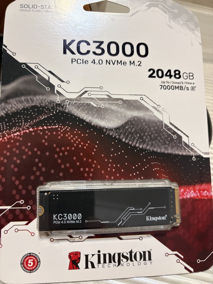 全新未拆 金士頓 Kingston KC3000 PCIe 4.0 NVMe M.2 SSD 2T