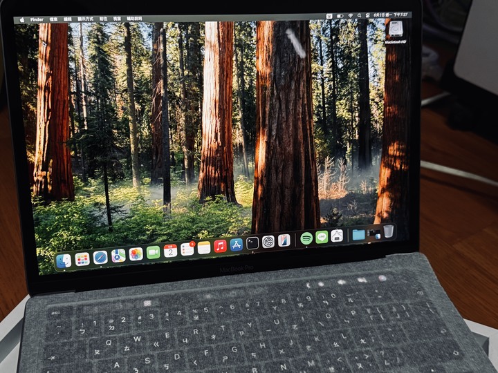 MacBook Pro 13” M2/16G/512G SSD , 太空灰 (A2338)