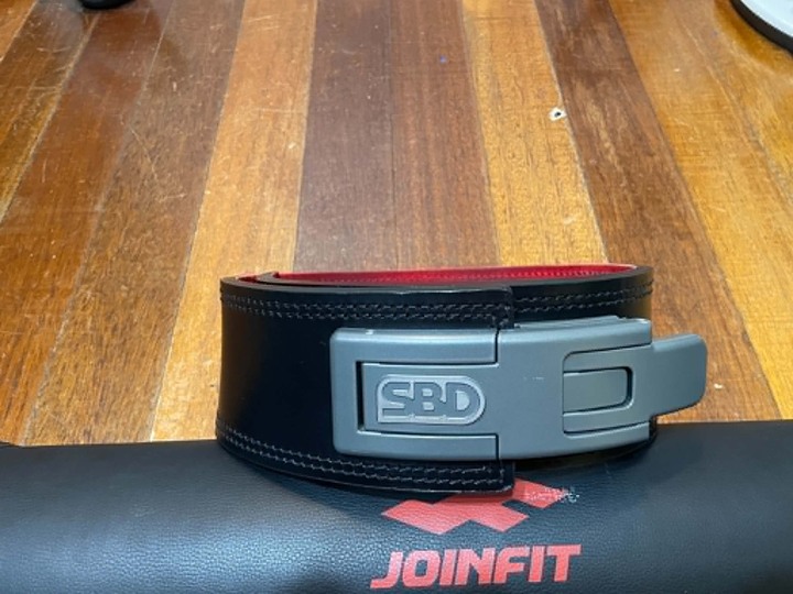 SBD10MM腰帶L號+TITAN護腕....