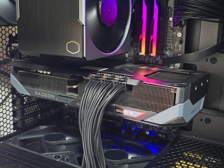 技嘉 RX 9070 XT GAMING OC