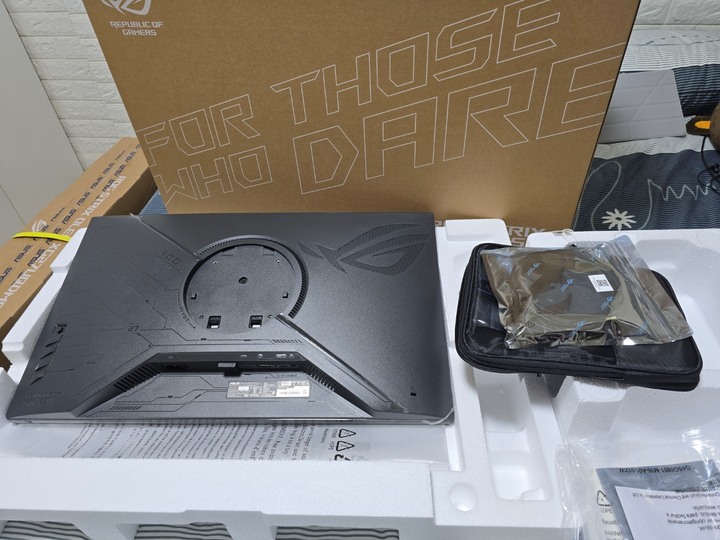 ROG Strix XG27UCS 27吋4K電競螢幕