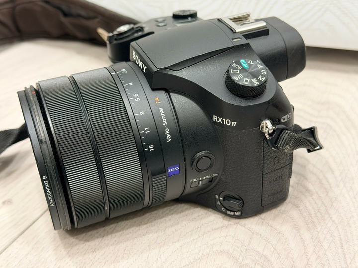 SONY RX10M4 / RX10 IV 24-600mm 少用長期防潮箱保存