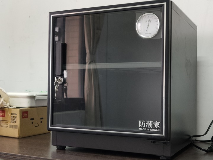 [台北面交] 電子防潮箱(防潮家D-60C)保固至2027-07