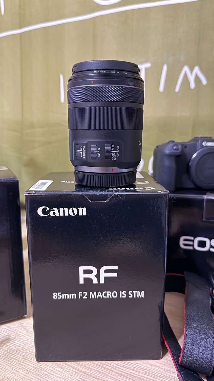 Canon RF 85mm F2 MACRO IS STM