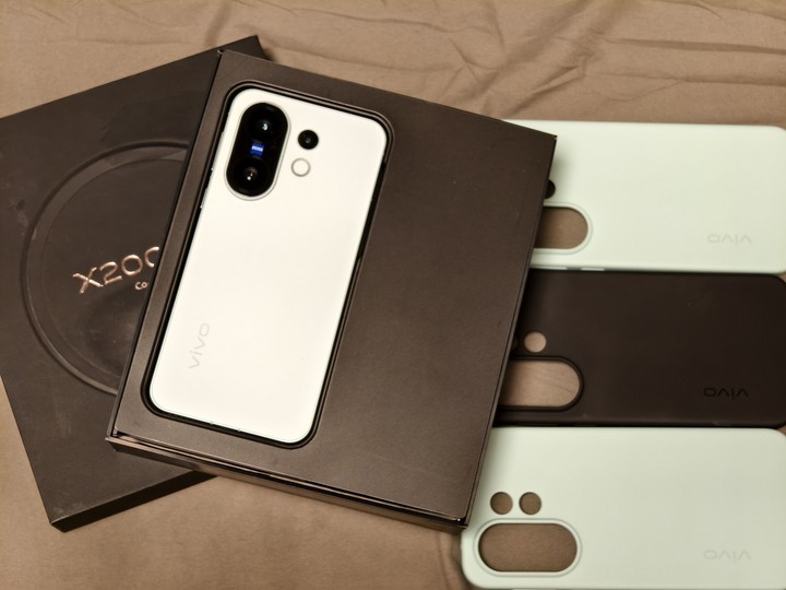 Vivo x200 FE 12/512g 藍色 極新無傷