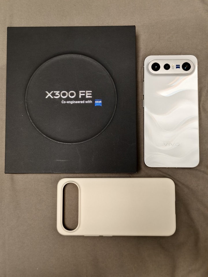 vivo x300 fe 12/512g 白色 只開通一天