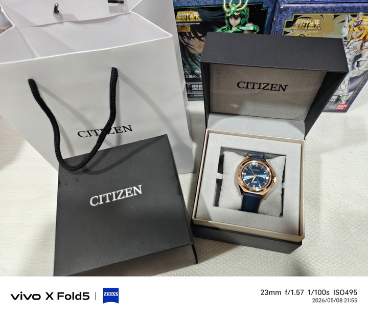 超級新2026/5月專櫃購買保固三年盒卡齊全的CITIZEN 旗艦Series 8 系列831玫瑰金藍面機械錶歡迎面交