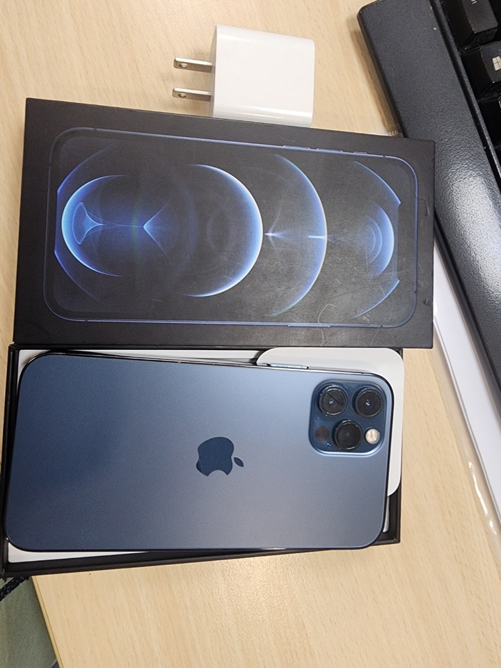 外觀超級新少用Apple iPhone 12pro電池健康度90%歡迎面交