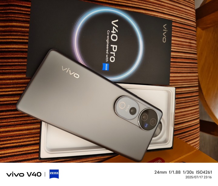 外觀超級新有保固VIVO V40 Pro蔡斯鏡頭512G歡迎面交