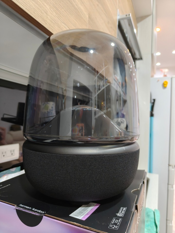 保固中Harman Kardon Aura Studio 5 無線藍牙喇叭 經典水母喇叭 第五代歡迎面交