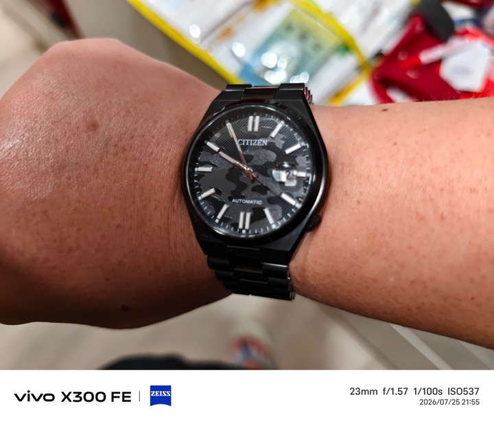 超級新2026/7/25星辰旗艦店購買的 CITIZEN Tsuyosa 系列摩登迷彩自動上鍊機械男錶盒卡齊全歡迎面交