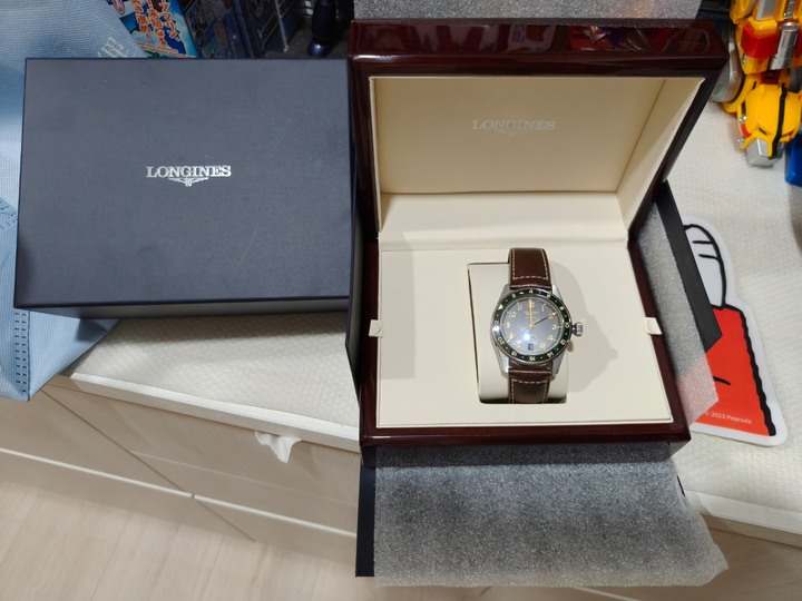 超極新保固中萬國鐘錶購買的LONGINES 浪琴 Spirit 先行者Zulu TimeGMT雙時區天文台認證機械錶陶瓷圈綠金版-39mm黃金尺寸歡迎面交