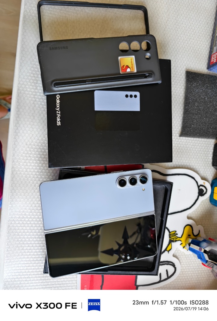 機況佳SAMSUNG Galaxy Z Fold5歡迎面交