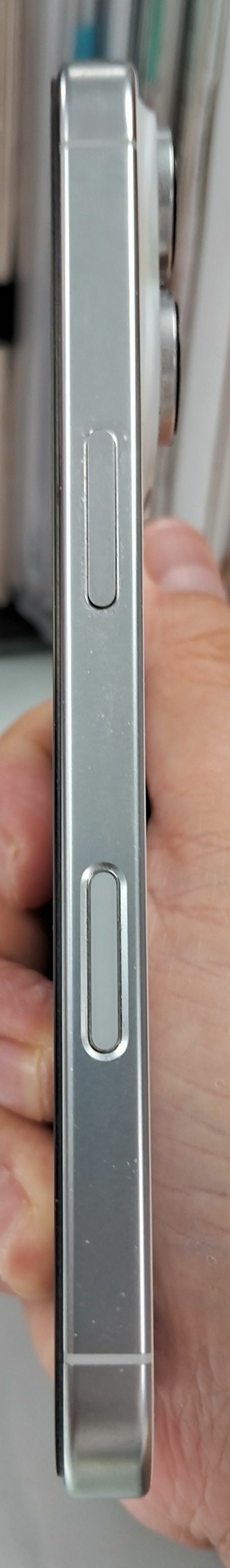 16pro128gb 電池健康度95%(20,000元)