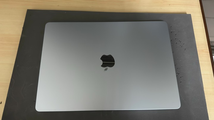 macbook air m5 16g/512g 15” 天藍色