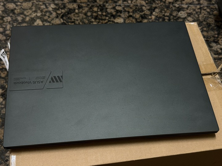 ASUS VivoBook S5402ZA午夜黑