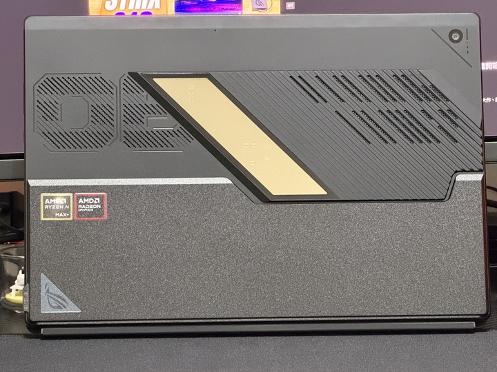 【售】極新 2025 ROG Flow Z13 (最強內顯APU) 全機包膜/原廠+三井總共3年保(至2028/8)