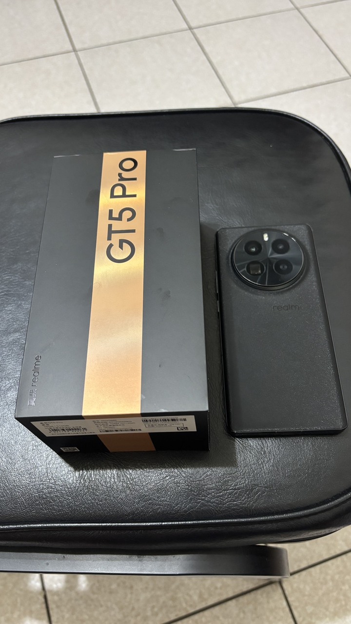 Realme gt5 pro 16+512g 黑色