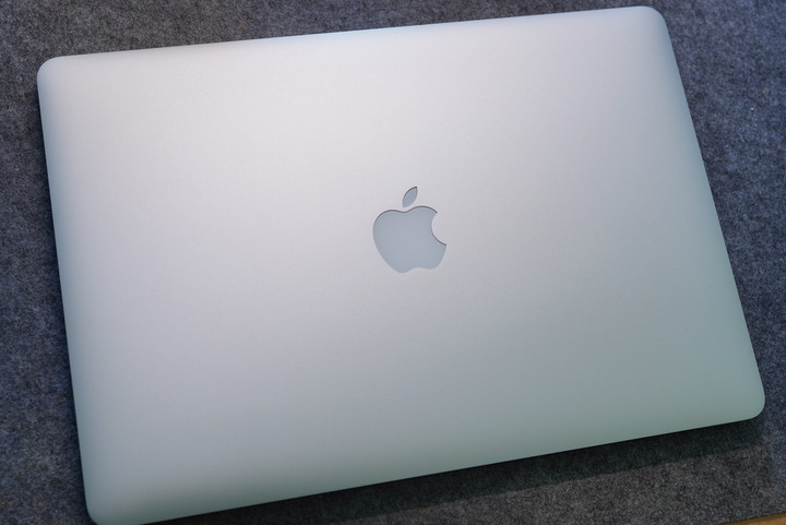 MacBook Pro (Retina, 15 英吋, 2014 年中)16G 256G