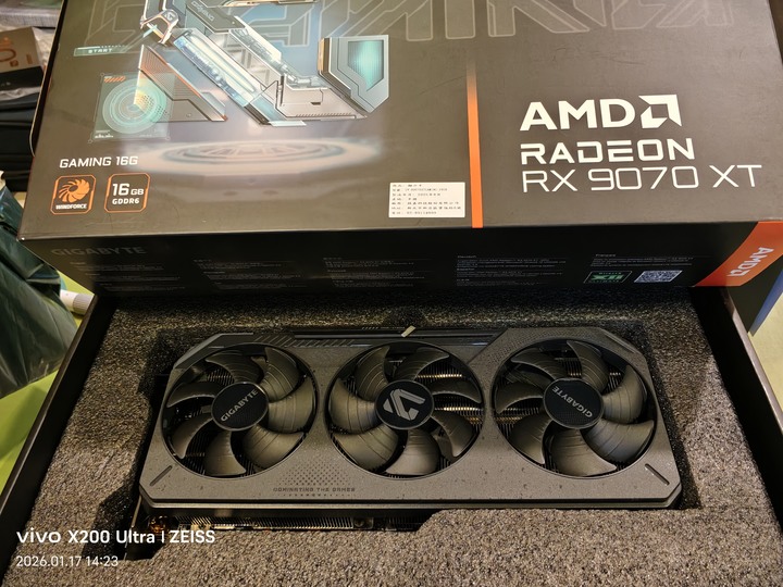 技嘉 AMD RX9070XT GAMING 16GD