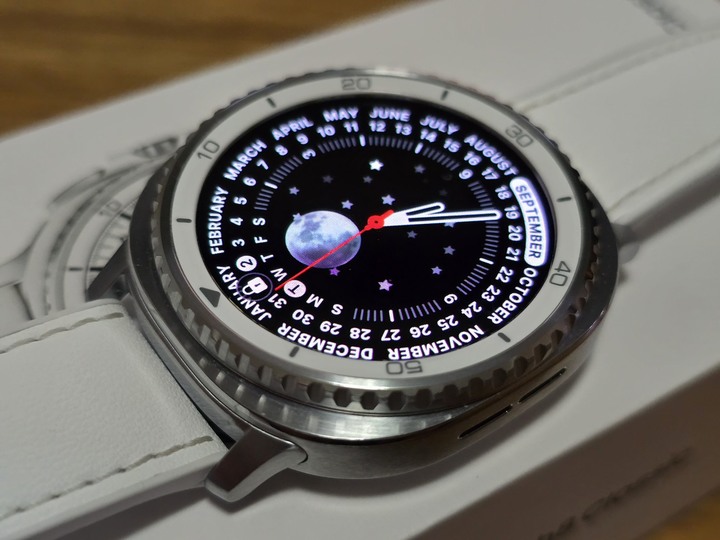 旗艦錶王Galaxy Watch 8 Classic BT46mm 2+64G雲朵白 2025年7月底購買 無傷如新