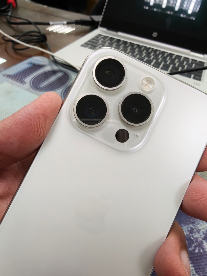 iPhone 15 Pro 鈦白色 128G 超美良品