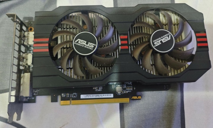 ASUS RX 560 O2G免插電顯卡