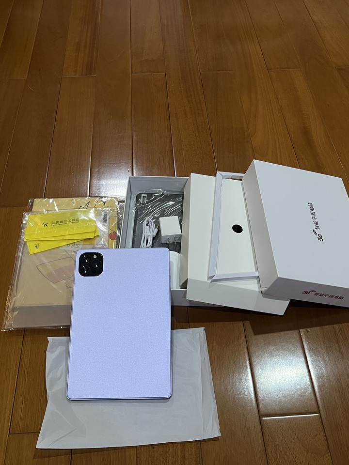 9成9新 10吋平板電腦
