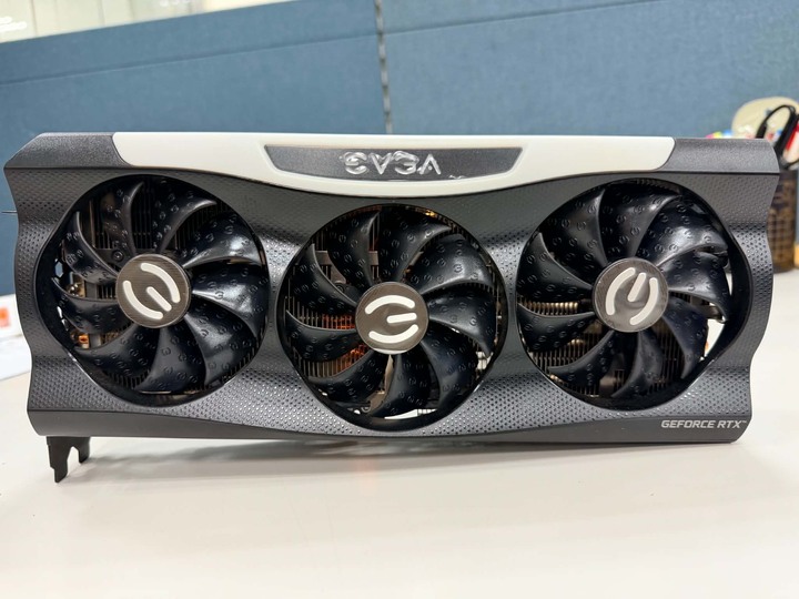 EVGA GeForce RTX 3070 Ti FTW3 ULTRA GAMING