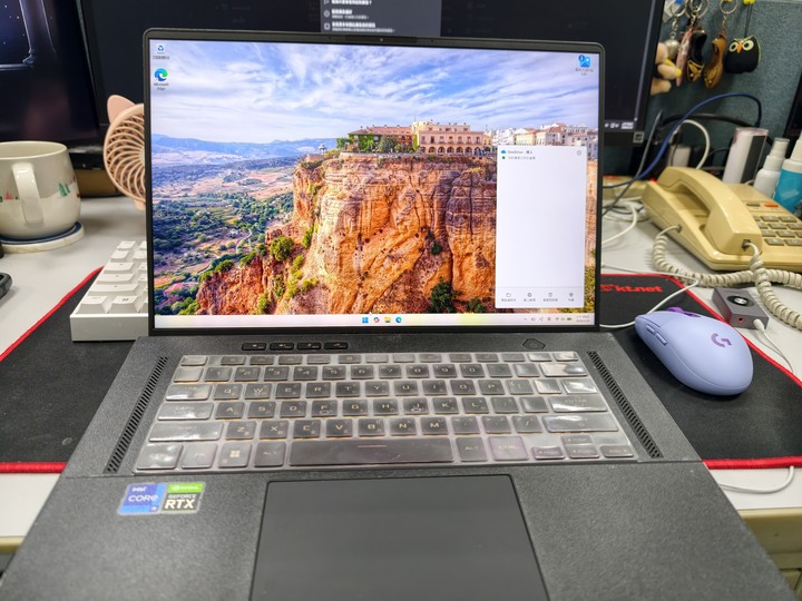 ASUS ROG Zephyrus M16 GU603ZW