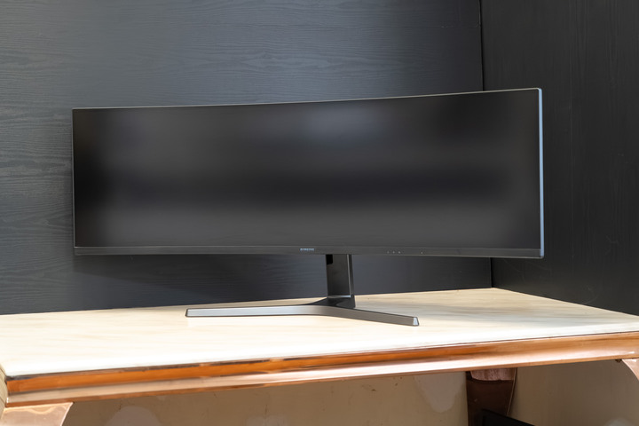 SAMSUNG C49RG90SSC 三星 49吋 32:9 超寬曲面電競顯示器
