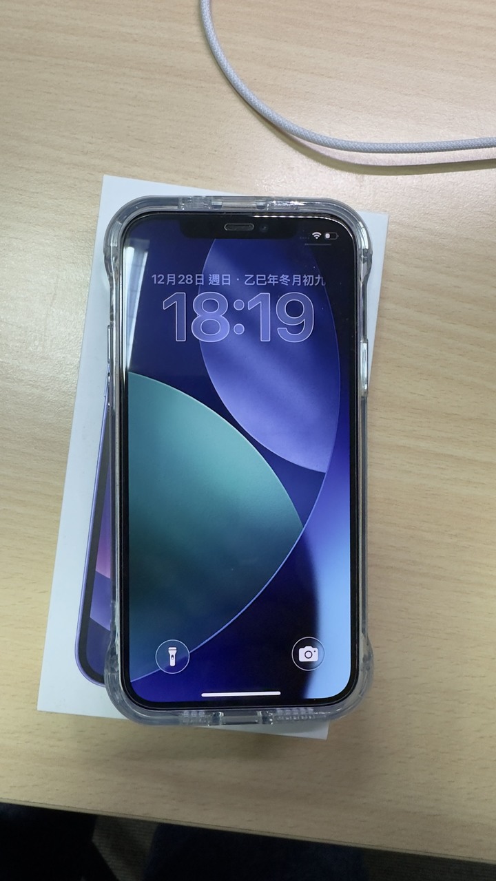 iPhones 12 64G 盒裝全