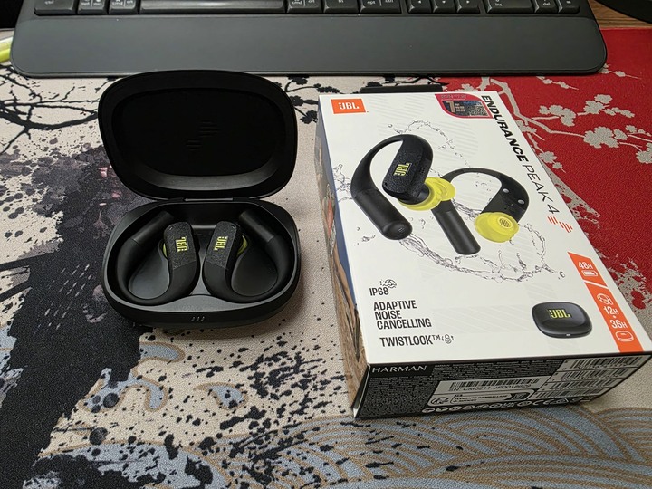 99%新 JBL Endurance Peak 4 藍牙運動耳機 黑色 真無線降噪藍牙耳機 入耳式 台灣公司貨 一年保固