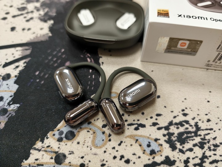 99%新 Xiaomi 開放式耳機 Pro 小米 藍牙耳機 無重力貼合 獨立防漏音 哈曼金耳朵調音 雙平衡動鐵 耳掛式