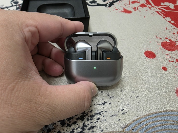 99%新 三星 SAMSUNG Galaxy Buds3 Pro 藍牙耳機 入耳式 銀河灰 一年保固 Elago 全配