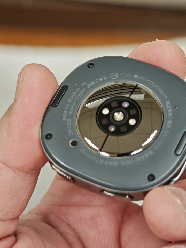 99%新 SAMSUNG 三星 Galaxy Watch8 44mm 智慧手錶 (藍牙) Watch 8 星石灰 全配