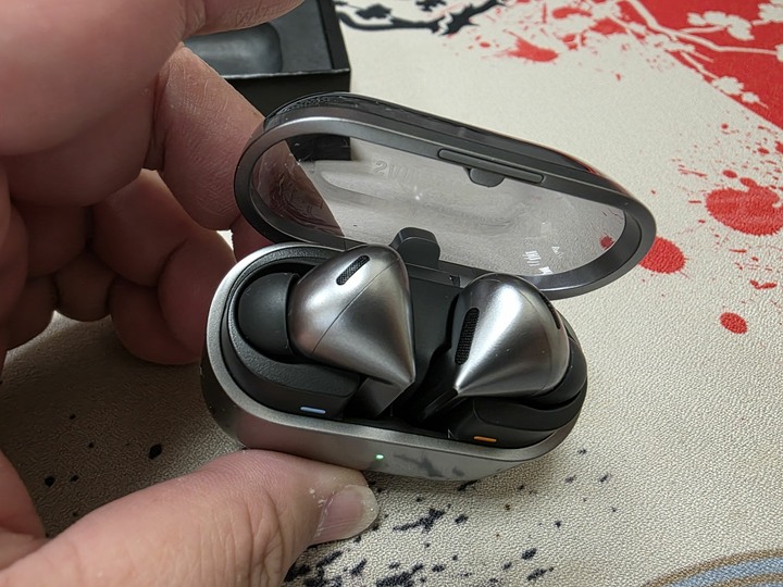 99%新 三星 SAMSUNG Galaxy Buds3 Pro 藍牙耳機 入耳式 銀河灰 一年保固 Elago 全配
