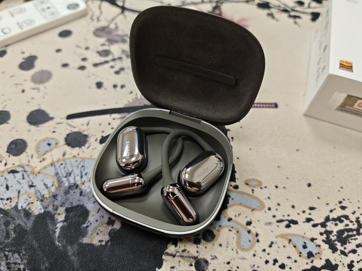 99%新 Xiaomi 開放式耳機 Pro 小米 藍牙耳機 無重力貼合 獨立防漏音 哈曼金耳朵調音 雙平衡動鐵 耳掛式