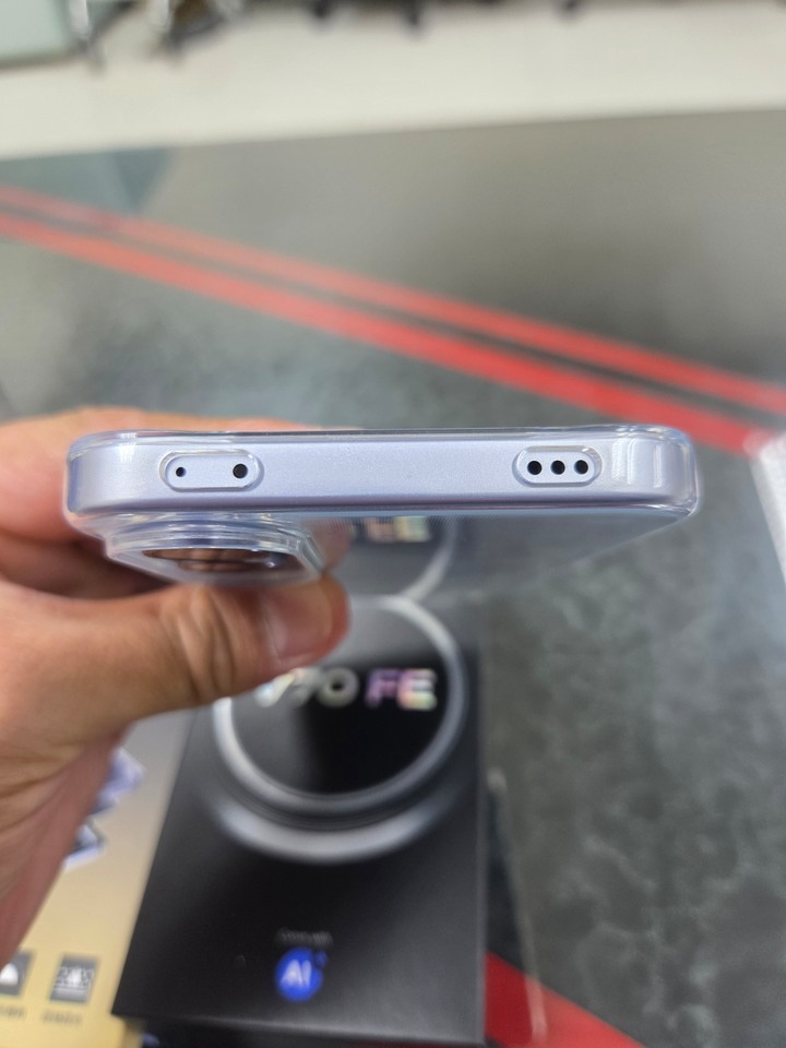 vivo v70 fe 12+256g