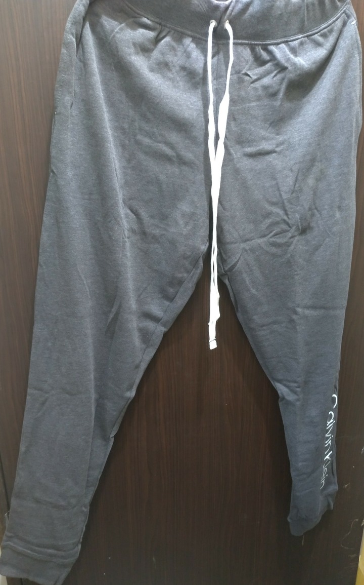 CK Calvin Klein 新款 左腳 LOGO 棉長褲 M號
