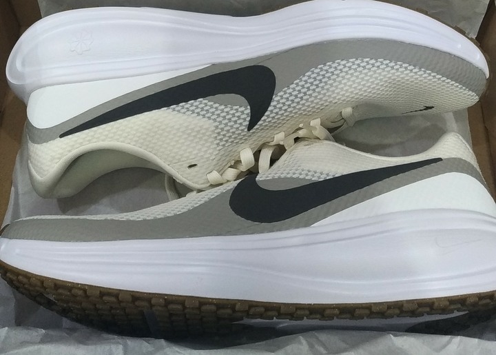 Nike Revolution 8 男鞋 28cm 米白 棕 慢跑鞋 基本 緩震 運動鞋 HJ9198-005